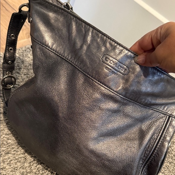 Coach silver hobo slouchy metallic Elegant Black Leather Shoulder Bag purse soft - Picture 8 of 11
